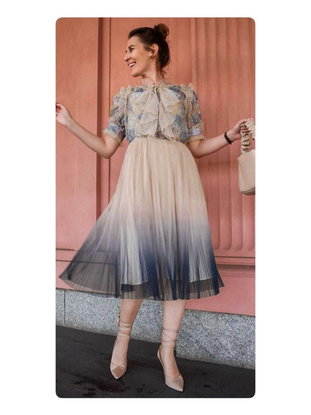 Chicwish
We Know It All Gradient Pleated Mesh Tulle Dress